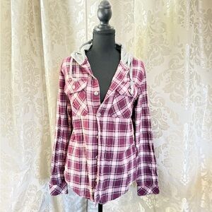 Plaid Button Down Shirt with Hood/C137